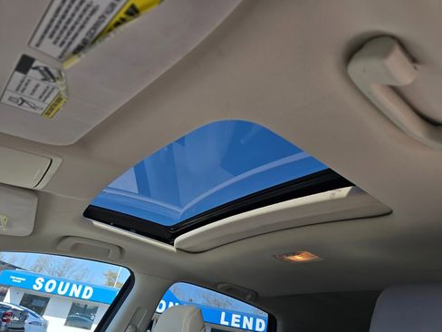 Used 2016 Honda CR-V EX-L image 17