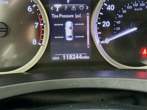 Used 2014 Lexus IS 250 4dr Sport Sdn Auto RWD image 18