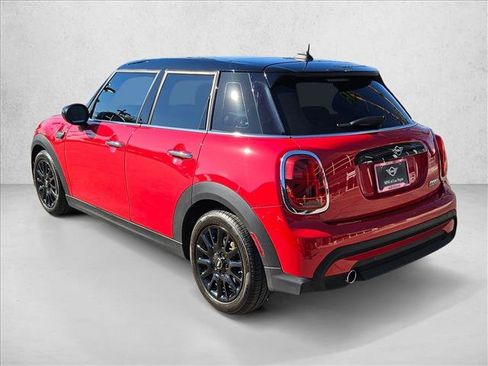 Used 2024 MINI Cooper 4-Door Hardtop FWD image 8