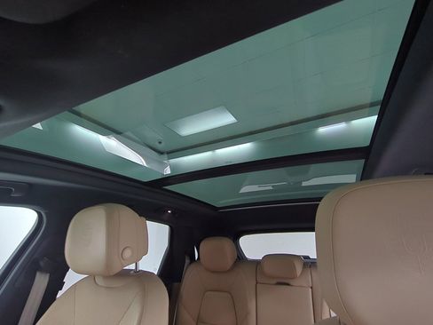 Used 2023 Porsche Cayenne E-Hybrid image 21