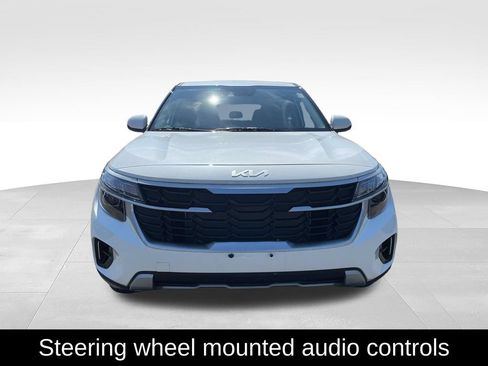 Used 2025 Kia Seltos LX AWD/4WD image 9