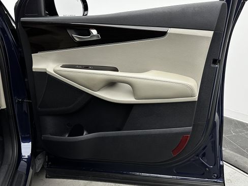 Used 2019 Kia Sorento LX image 33