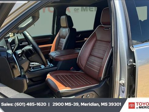 Used 2025 GMC Sierra 2500 Denali Ultimate image 18