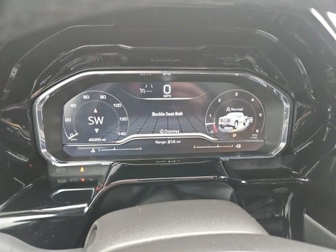 Used 2025 GMC Sierra 1500 Elevation image 23