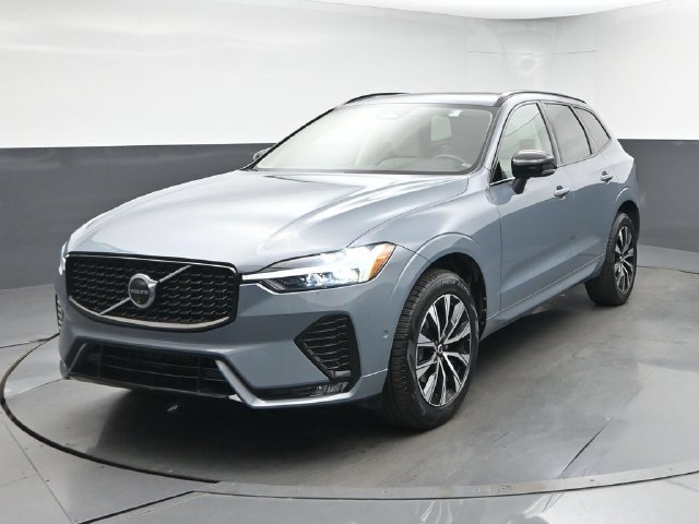 Used 2024 Volvo XC60 B5 Plus w/ Protection Package Premier AWD/4WD image 3