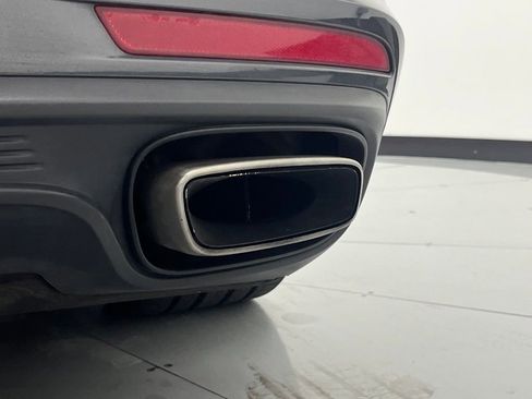 Used 2019 Porsche Panamera 4 image 37