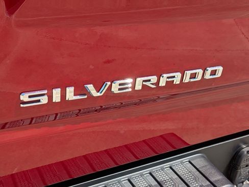 New 2026 Chevrolet Silverado 1500 LT Trail Boss w/ Convenience Package II AWD/4WD image 5