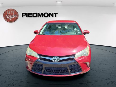 Used 2015 Toyota Camry XSE FWD image 2