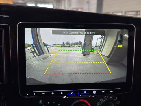 New 2025 GMC Savana 2500 Extended w/ Driver Convenience Package image 31