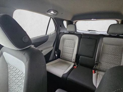 Used 2024 Chevrolet Equinox LT FWD image 6