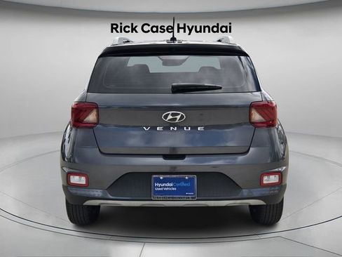 Certified 2023 Hyundai Venue Limited w/ Cargo Package image 5