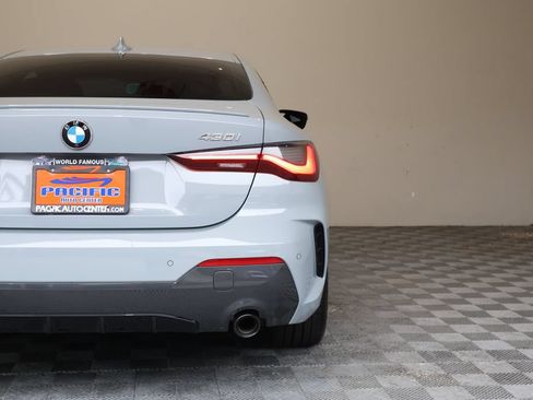Used 2023 BMW 430i Coupe w/ M Sport Package RWD image 12