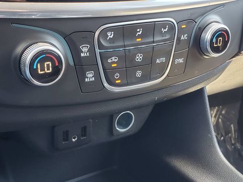 Used 2019 Chevrolet Traverse LS FWD image 19