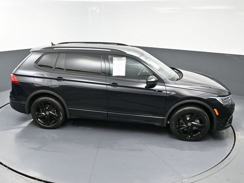 Used 2023 Volkswagen Tiguan SE R-Line image 48