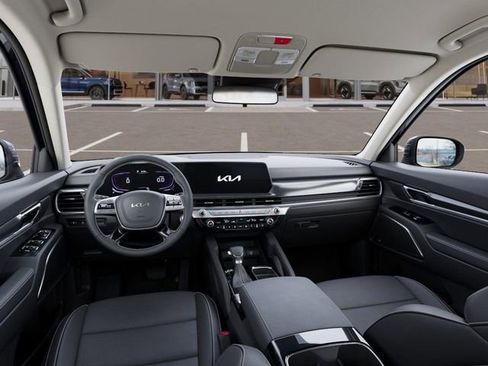 New 2025 Kia Telluride LX FWD image 14