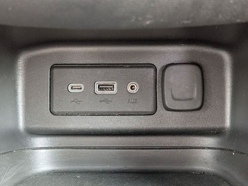 Used 2022 Chevrolet Equinox LT AWD/4WD image 14