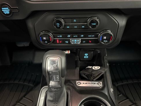 New 2025 Ford Bronco Big Bend AWD/4WD image 6