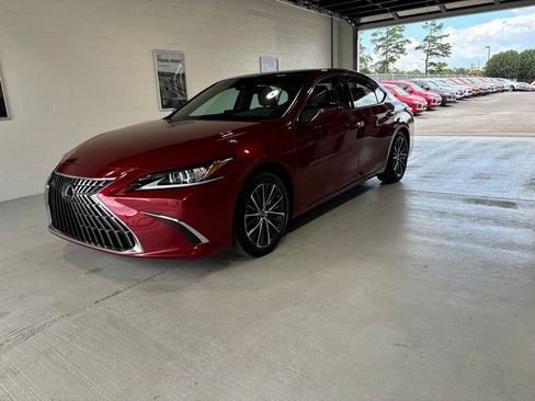 Used 2022 Lexus ES 350 w/ Premium Package FWD image 1