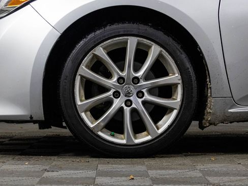 Used 2014 Toyota Avalon Limited image 46