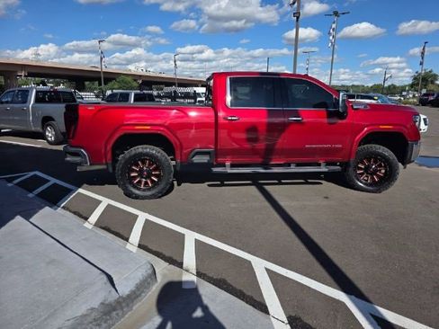 Used 2024 GMC Sierra 2500 SLT w/ SLT Premium Package image 22