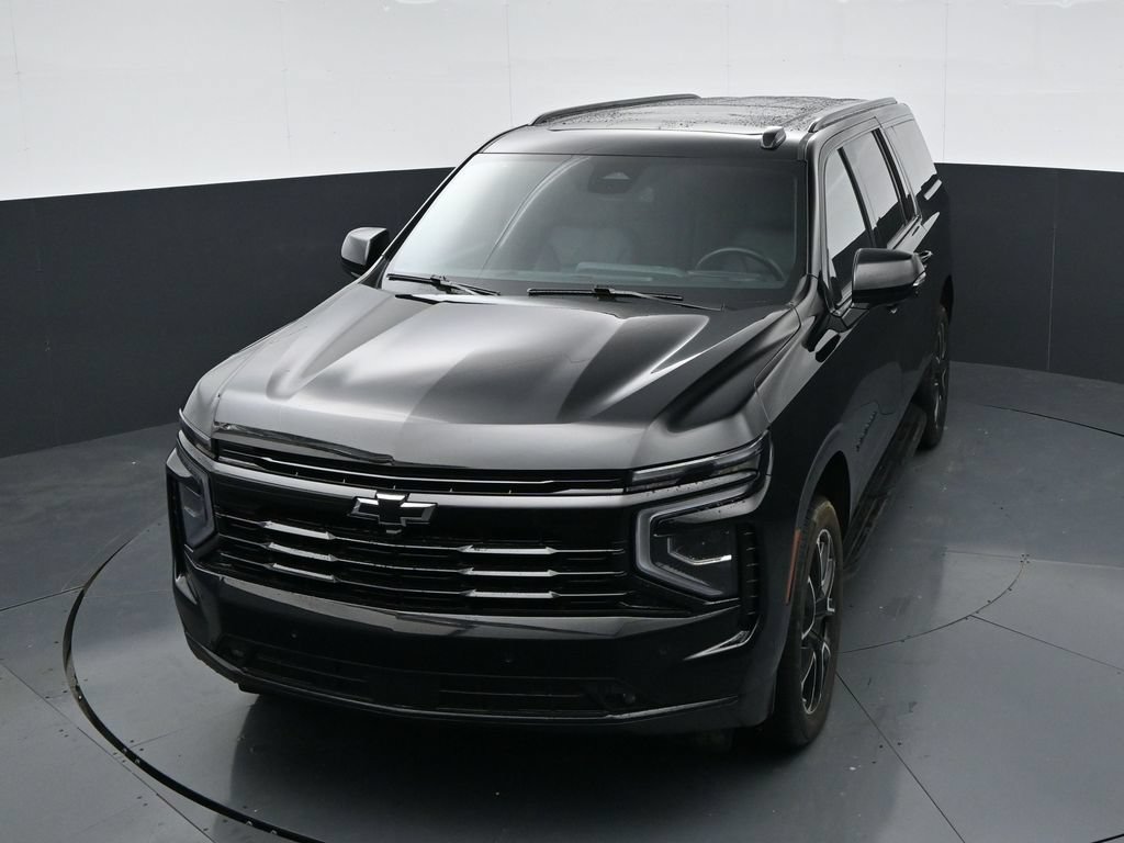 Used 2025 Chevrolet Suburban RST w/ Comfort Package AWD/4WD image 36