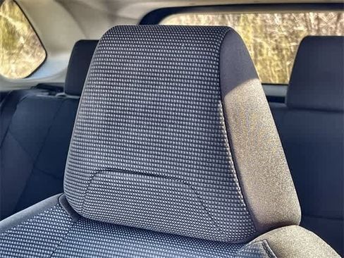 Used 2022 Toyota RAV4 LE image 25