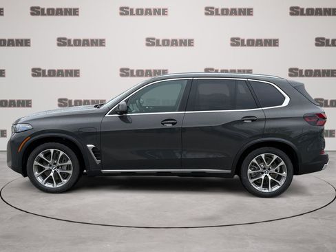 New 2026 BMW X5 xDrive50e w/ Climate Comfort Package AWD/4WD image 2