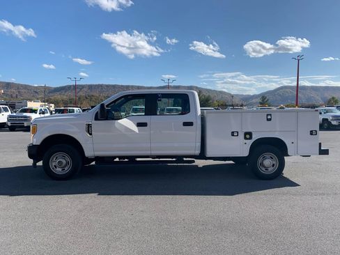Used 2017 Ford F350 XL image 5