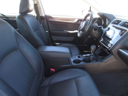 Used 2018 Subaru Legacy 3.6R Limited image 9