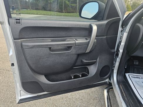 Used 2013 Chevrolet Silverado 1500 LT image 19