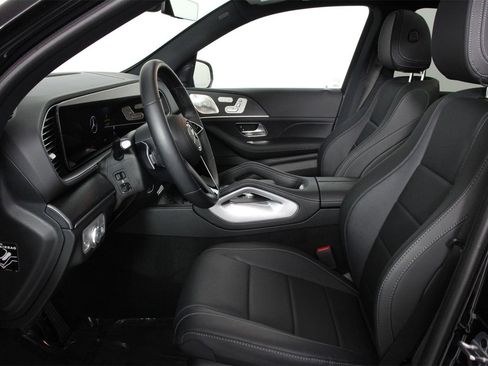 Used 2025 Mercedes-Benz GLE 450e 4MATIC image 5