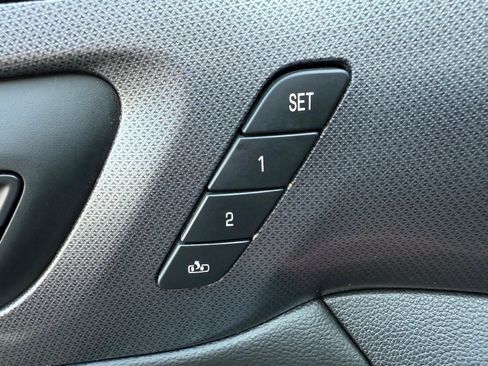 Used 2019 Chevrolet Traverse Premier image 16