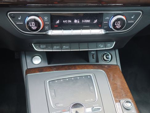 Used 2018 Audi Q5 2.0T Premium image 22