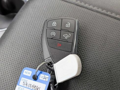 Used 2025 Chevrolet Silverado 1500 LTZ w/ LTZ Premium Package AWD/4WD image 33