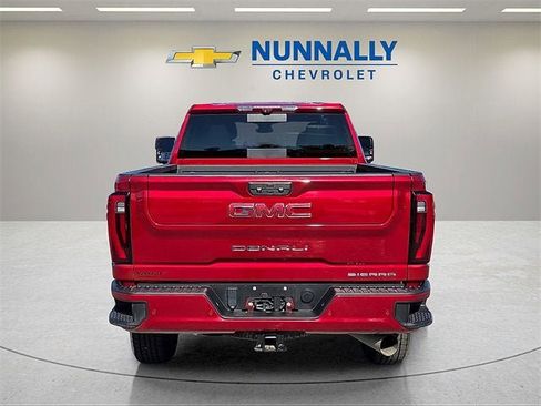 Used 2024 GMC Sierra 2500 Denali w/ Denali Reserve Package image 4