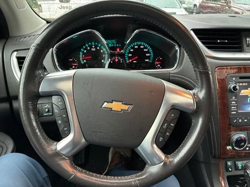 Used 2014 Chevrolet Traverse LTZ FWD image 13