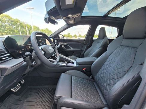 Certified 2025 Audi SQ5 Prestige w/ Prestige Package AWD/4WD image 14
