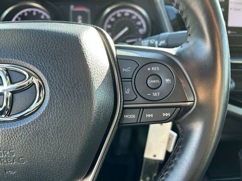 Used 2023 Toyota Camry SE image 15