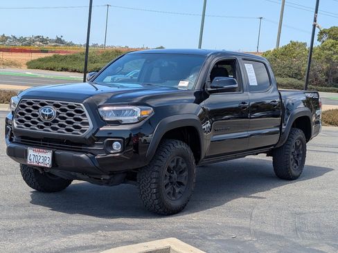Used 2023 Toyota Tacoma TRD Off-Road AWD/4WD image 11