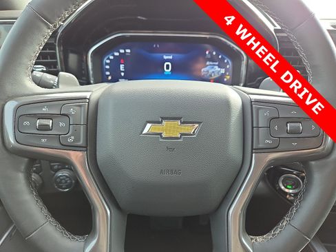 Used 2025 Chevrolet Silverado 1500 High Country w/ Technology Package image 24