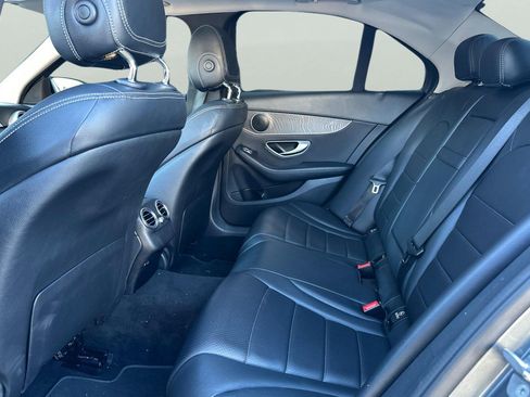 Used 2017 Mercedes-Benz C 300 Sedan image 5