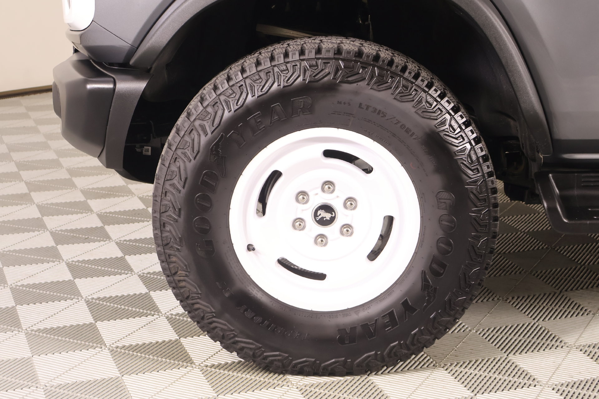 Used 2025 Ford Bronco Heritage Edition AWD/4WD image 19