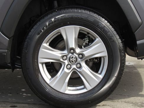 Used 2024 Toyota RAV4 XLE w/ Convenience Package image 35