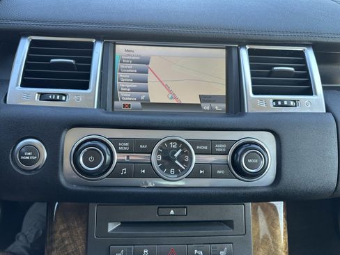 Used 2011 Land Rover Range Rover Sport HSE image 10