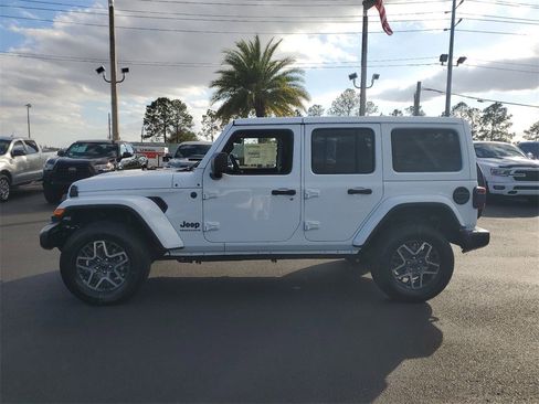 New 2025 Jeep Wrangler Sahara w/ Technology Group image 4