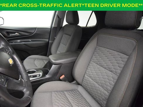 Used 2018 Chevrolet Equinox LT FWD image 16