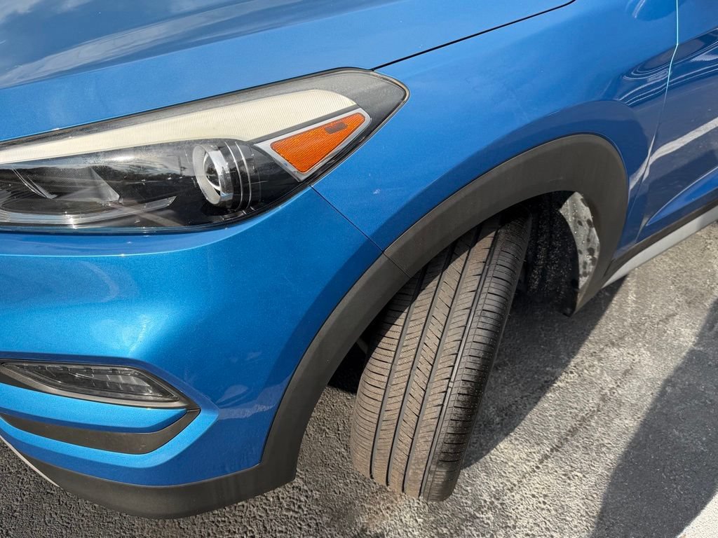 Used 2017 Hyundai Tucson Sport FWD image 3