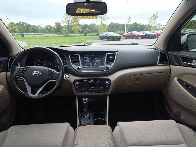 Used 2018 Hyundai Tucson Value FWD image 18