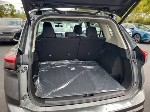 New 2026 Nissan Rogue SV FWD image 5