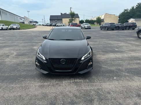 Used 2020 Nissan Altima 2.5 SR FWD image 2